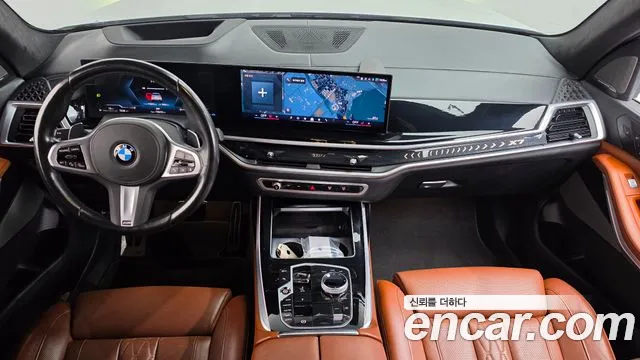 BMW X7 2023 thumb 7