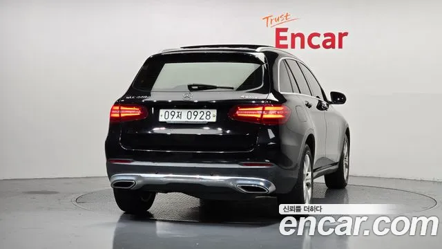 Mercedes-Benz GLC 2016 thumb 4