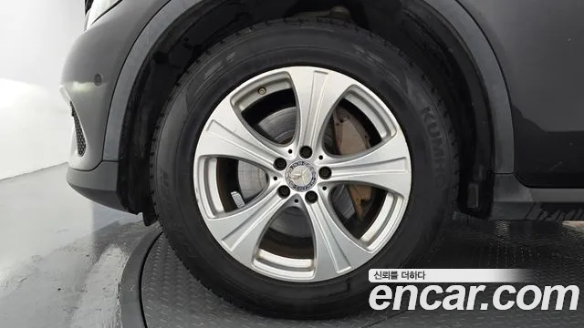 Mercedes-Benz GLC 2016 thumb 5