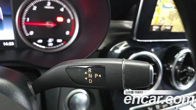 Mercedes-Benz GLC 2016 thumb 9