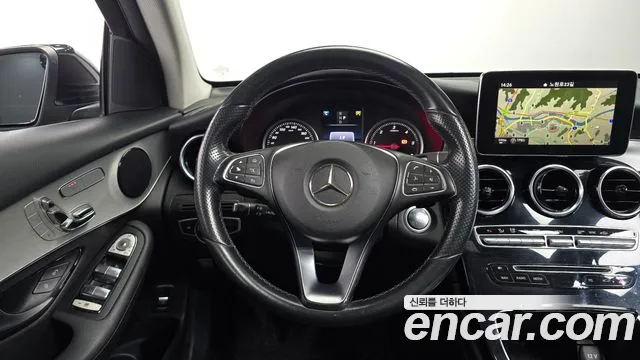 Mercedes-Benz GLC 2016 thumb 12