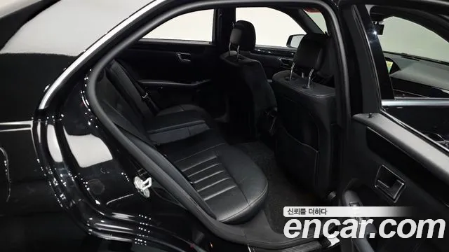 Mercedes-Benz E-Класс 2014 thumb 11