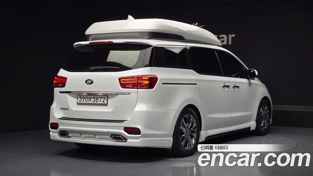 Kia Carnival 2020 thumb 2