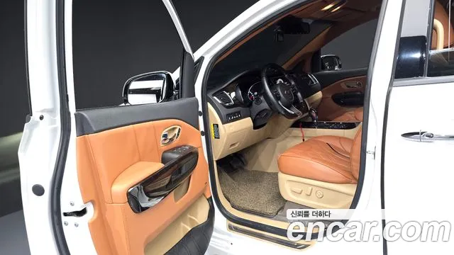 Kia Carnival 2020 thumb 10