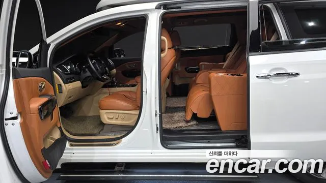 Kia Carnival 2020 thumb 11