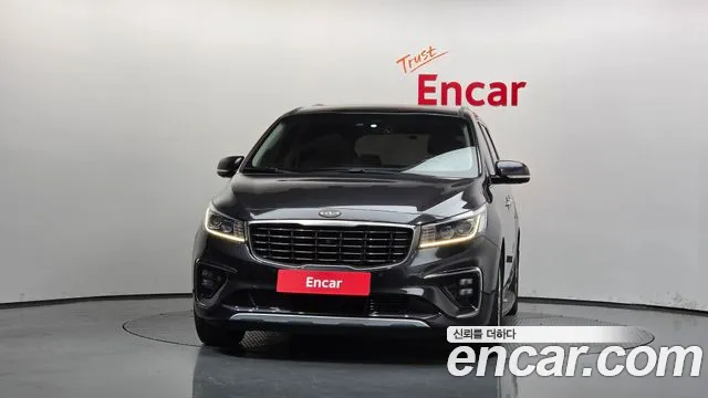 Kia Carnival 2018 thumb 3