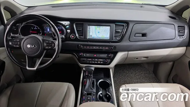 Kia Carnival 2018 thumb 7