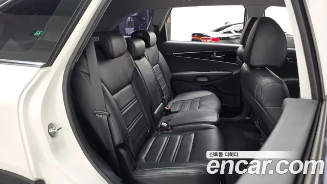 Kia Sorento 2017 thumb 12