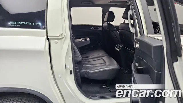 KG_Mobility_Ssangyong Rexton 2019 thumb 11