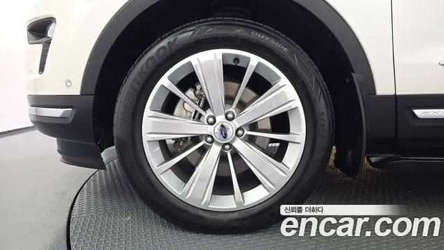 Ford Explorer 2018 thumb 4
