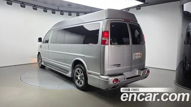 Chevrolet Express Van 2015 thumb 2