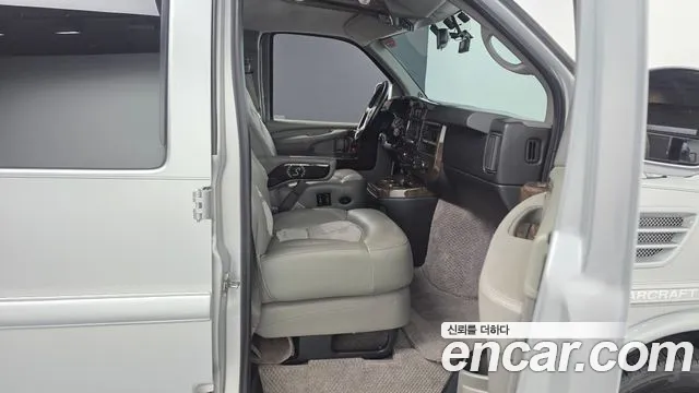 Chevrolet Express Van 2015 thumb 11