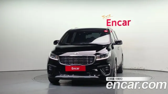 Kia Carnival 2019 thumb 3
