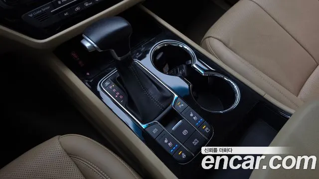 Kia Carnival 2019 thumb 9