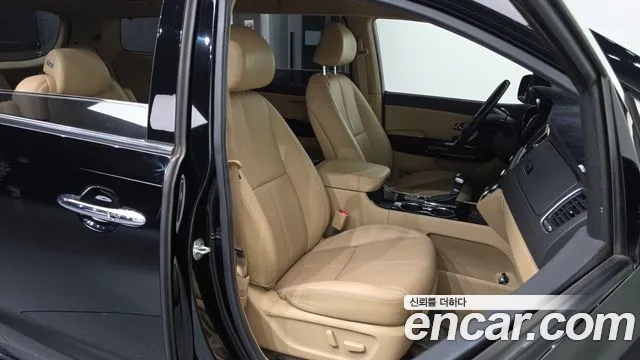 Kia Carnival 2019 thumb 12