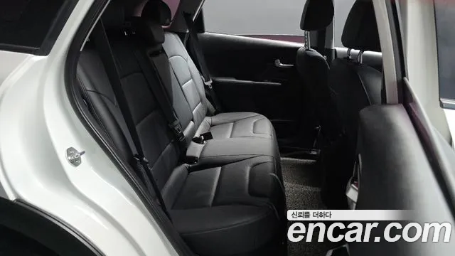 Kia Niro 2017 thumb 11