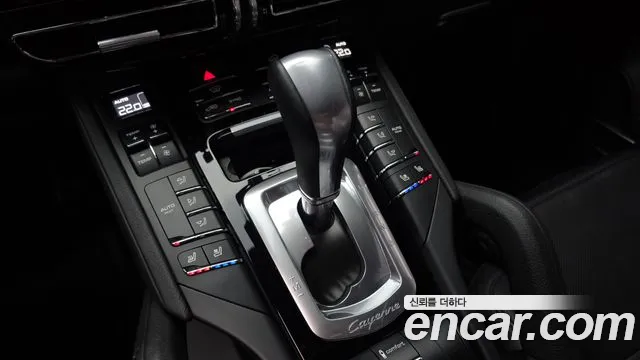 Porsche Cayenne 2014 thumb 9