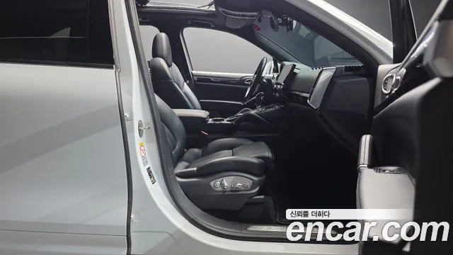 Porsche Cayenne 2014 thumb 11