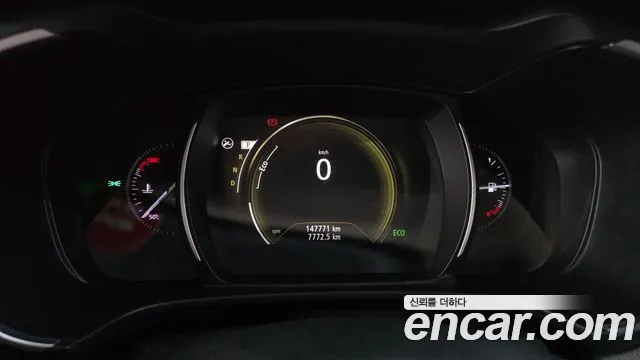 Renault-KoreaSamsung Koleos 2017 thumb 8