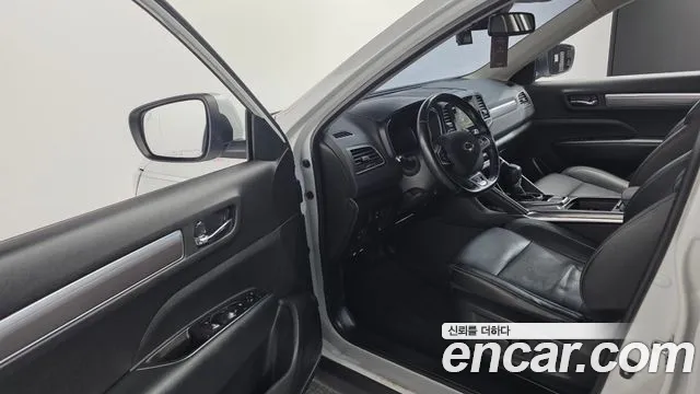 Renault-KoreaSamsung Koleos 2017 thumb 10