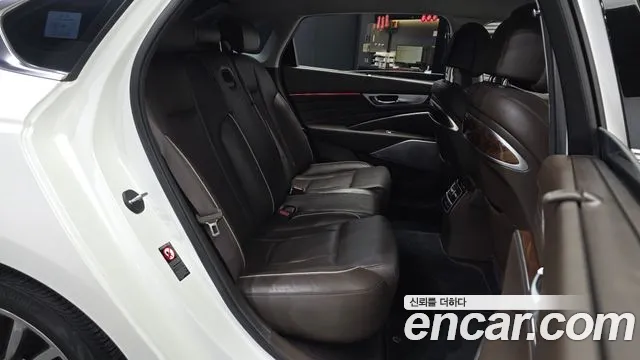 Kia K9 2018 thumb 11