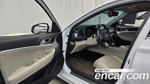 Genesis G70 2018 thumb 10
