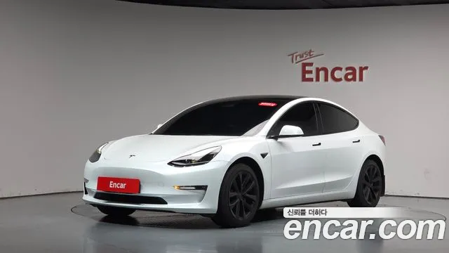 Tesla Model 3 2022 thumb 11