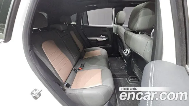 Mercedes-Benz EQA 2024 thumb 12