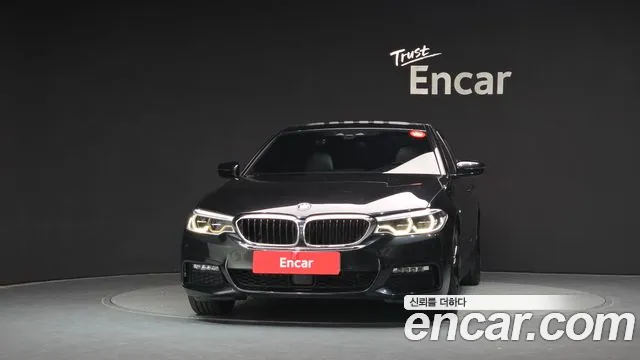 BMW 5-Series 2017 thumb 3