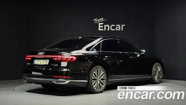 Audi A8 2021 thumb 2