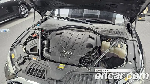 Audi A8 2021 thumb 6