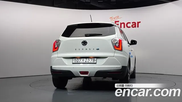 KG_Mobility_Ssangyong TIBOLI 2015 thumb 4