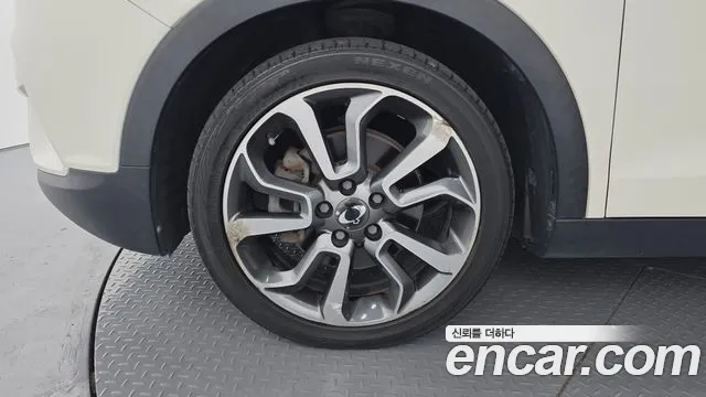 KG_Mobility_Ssangyong TIBOLI 2015 thumb 5