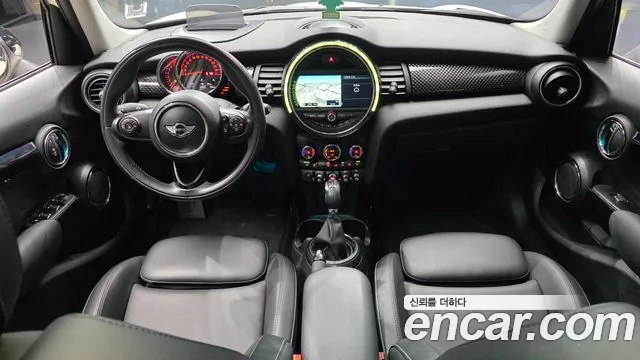 MINI Hatch 2015 thumb 6