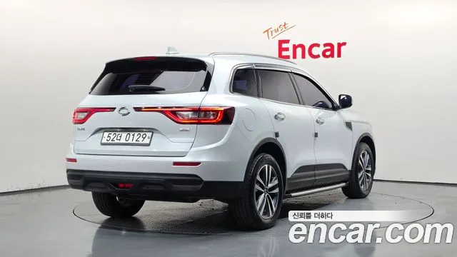 Renault-KoreaSamsung Koleos 2016 thumb 2