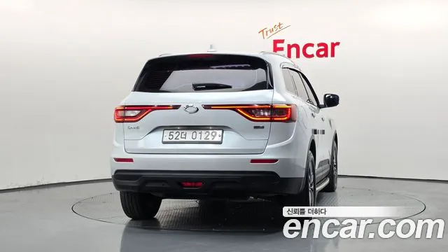 Renault-KoreaSamsung Koleos 2016 thumb 4