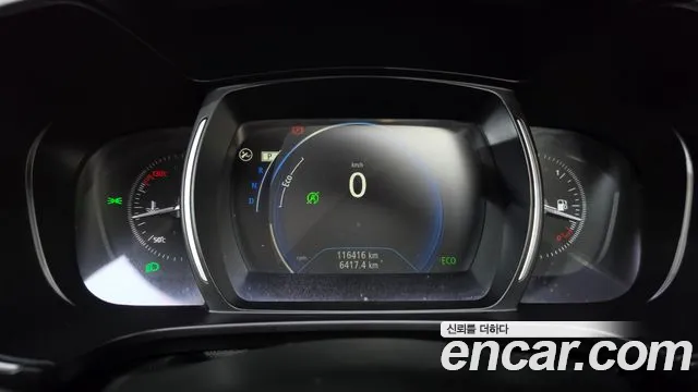 Renault-KoreaSamsung Koleos 2016 thumb 8