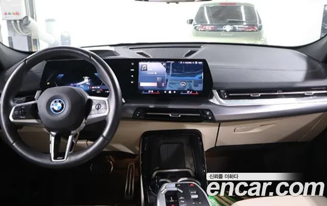 BMW iX2 2024 thumb 3