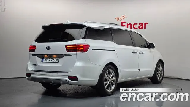 Kia Carnival 2020 thumb 2