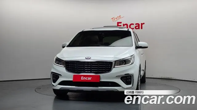 Kia Carnival 2020 thumb 3
