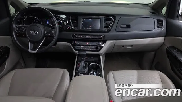 Kia Carnival 2020 thumb 7