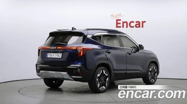 Kia Seltos 2023 thumb 2