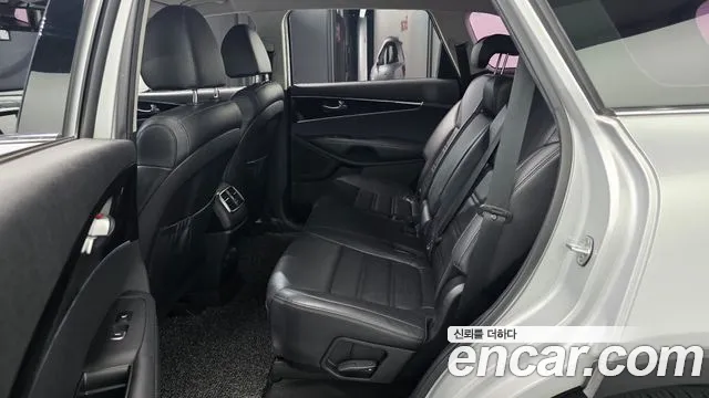 Kia Sorento 2017 thumb 11