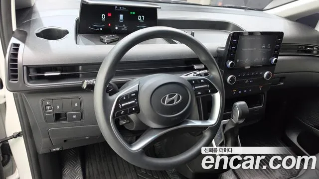 Hyundai Staria 2024 thumb 7