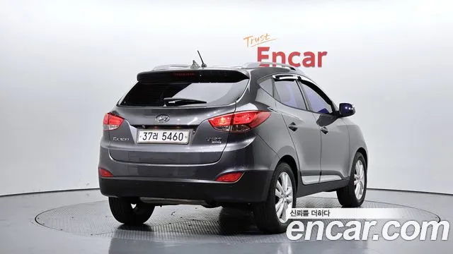 Hyundai Tucson 2010 thumb 2