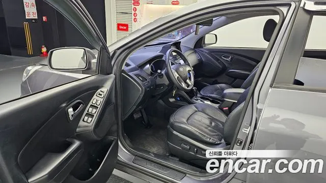 Hyundai Tucson 2010 thumb 10