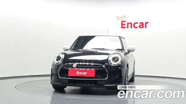MINI Hatch 2024 thumb 2