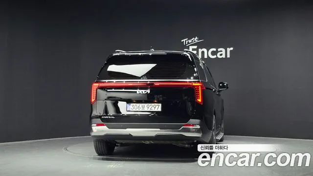Kia Carnival 2025 thumb 4