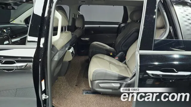 Kia Carnival 2025 thumb 11