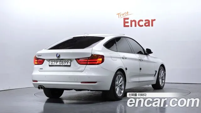 BMW Gran Turismo 2016 thumb 2